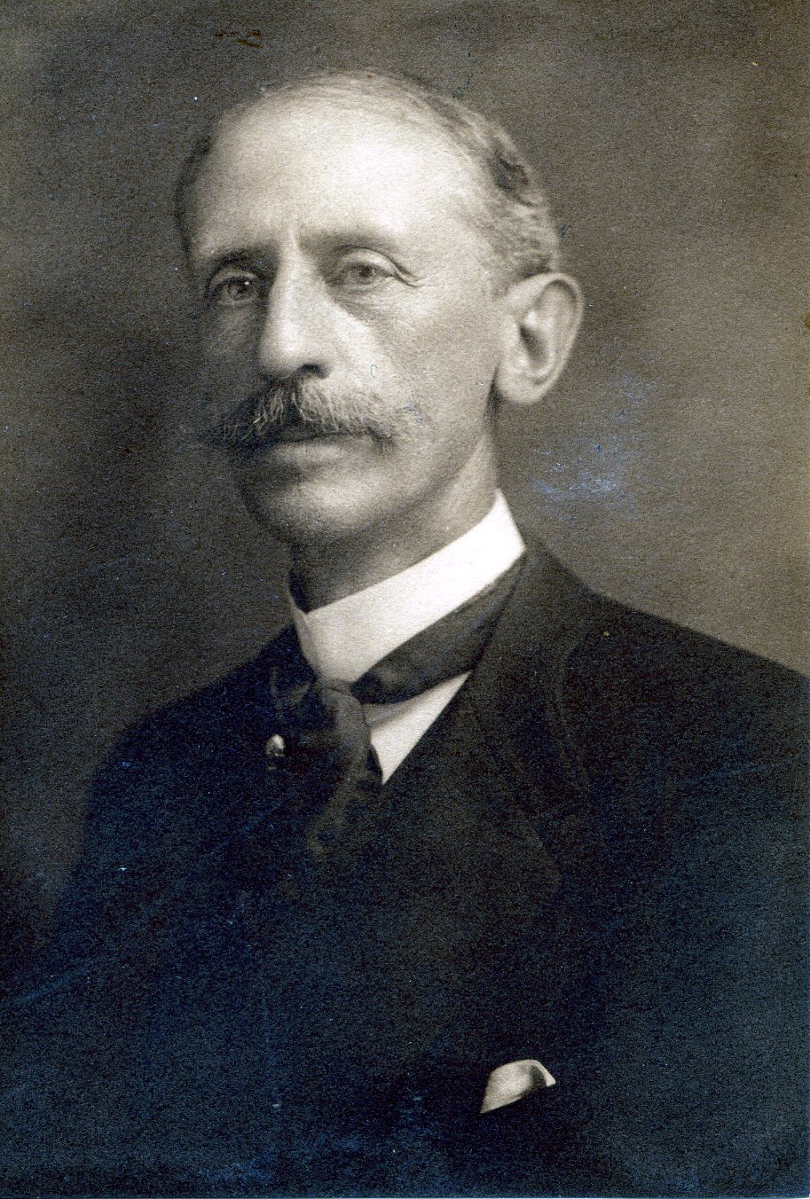 Member portrait of Charles E. Grinnell